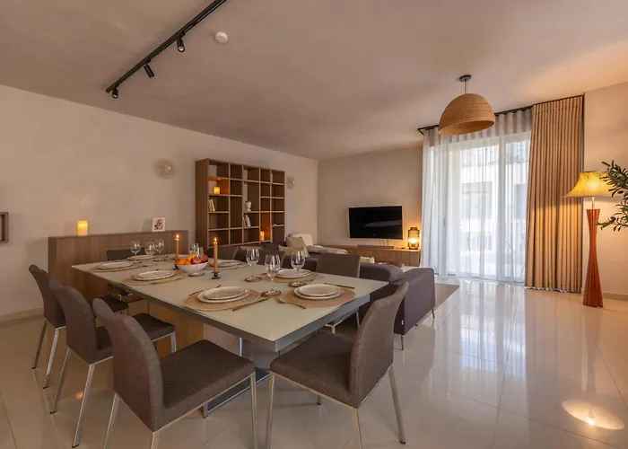 3br Family-friendly Sea View In Sliema