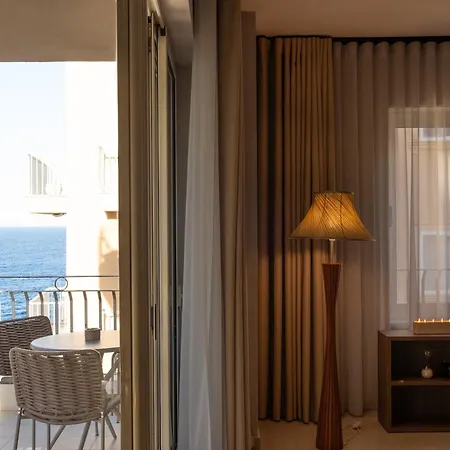 3br Family-friendly Sea View In Appartement Sliema