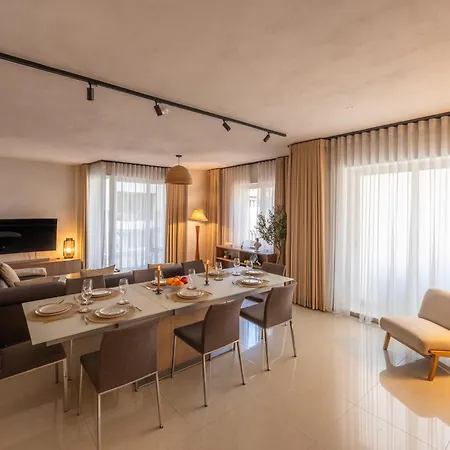 3br Family-friendly Sea View In