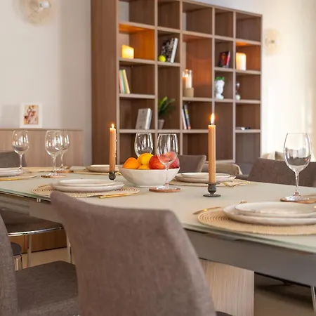 3br Family-friendly Sea View In Sliema