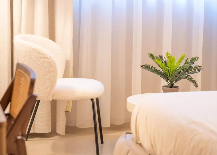 Διαμέρισμα 3br Family-friendly Sea View In *