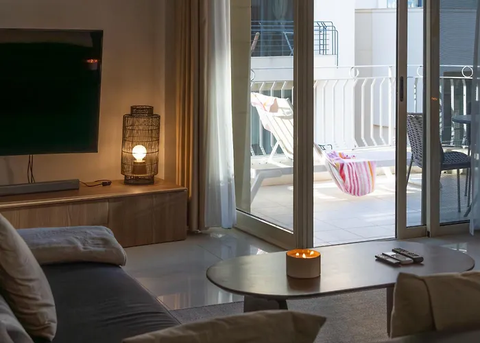 3br Family-friendly Sea View In *