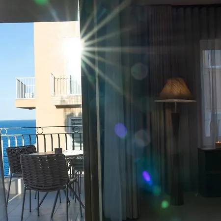 Apartamento 3br Family-friendly Sea View In Sliema